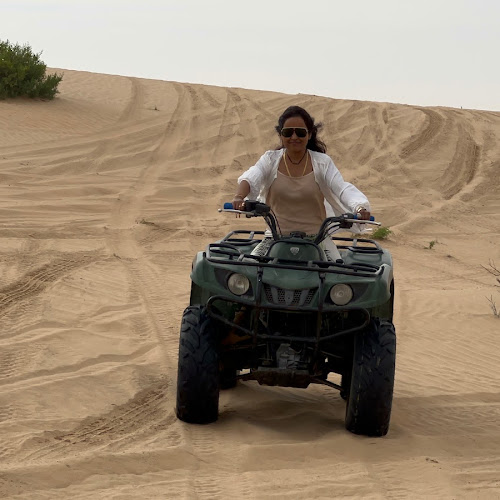 Abu Dhabi Desert Safari Expert Reviews by Preanka Roy